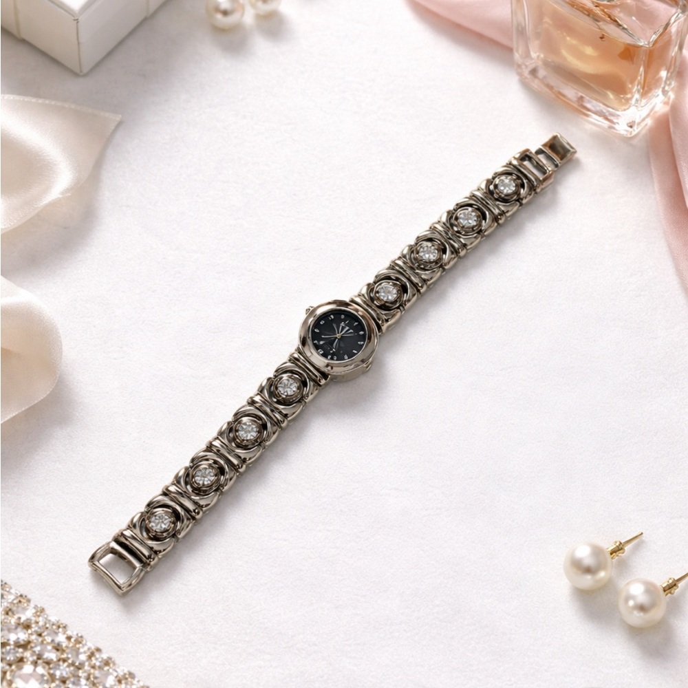Vintage Y2K Silver Rhinestone Bracelet Watch | Quemex Quartz